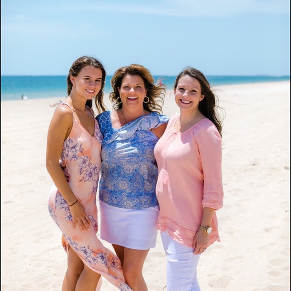 Jessica Simpson Maternity - Picture 3 of 3